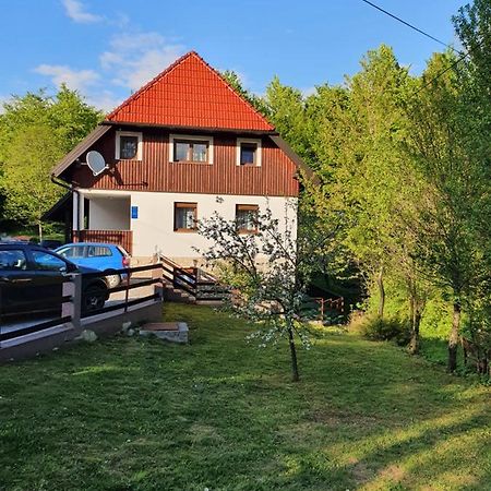 Guest House Wolf II Plitvicka Jezera Exterior photo