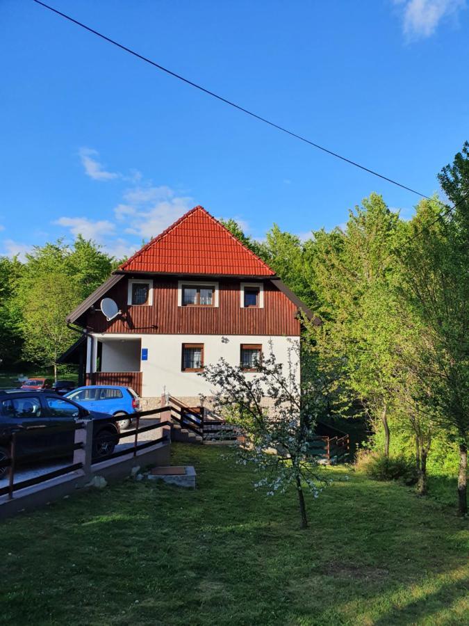 Guest House Wolf II Plitvicka Jezera Exterior photo