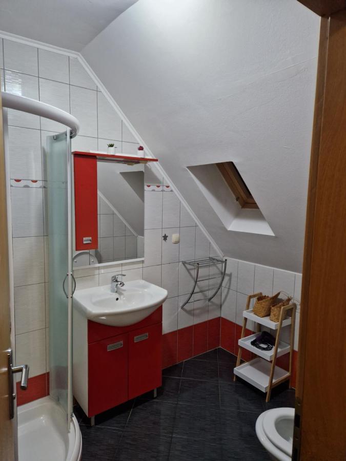 Guest House Wolf II Plitvicka Jezera Exterior photo
