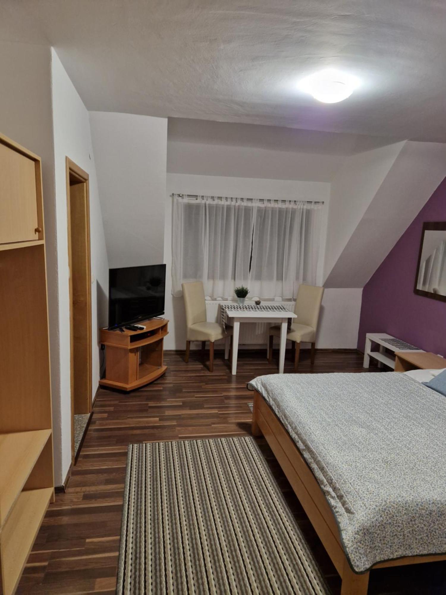 Guest House Wolf II Plitvicka Jezera Exterior photo